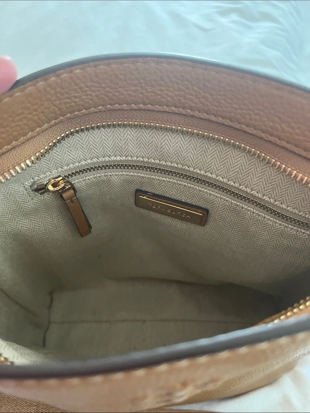 Tory Burch Classic Leather Crossbody Bag - Tan